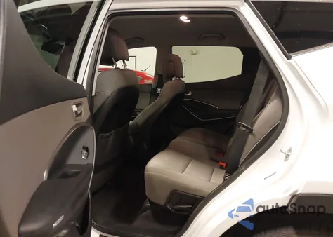 2017 Hyundai Santa Fe Sport 2.4L z USA, uszkodzony, nr VIN 5NMZUDLBXHH015181